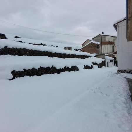 Вілла Alcoba Con Patio Del Siglo XIX Villanueva de Viver Екстер'єр фото