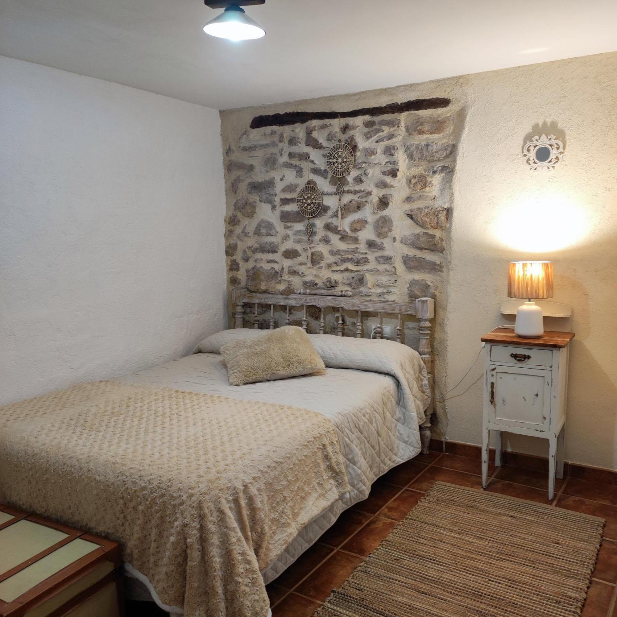 Вілла Alcoba Con Patio Del Siglo XIX Villanueva de Viver Екстер'єр фото